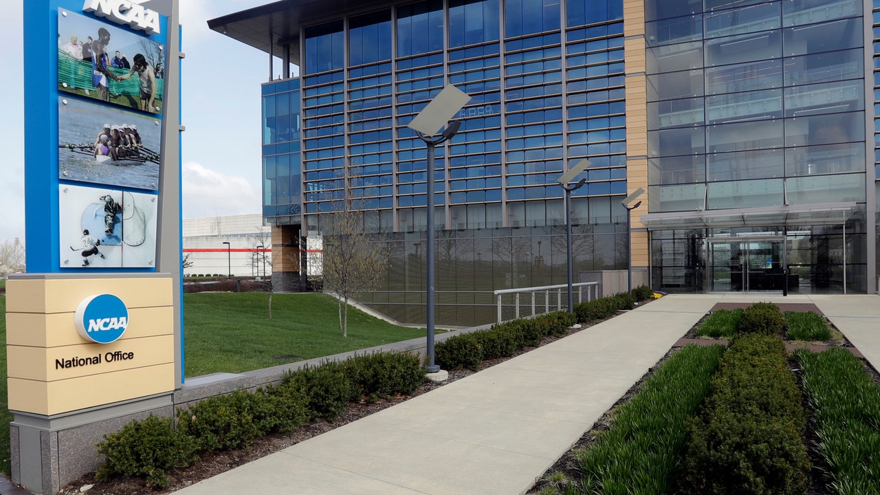 Column: NCAA tries to kick pay-for-play farther down road